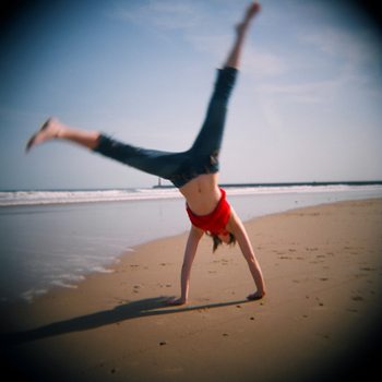 Cartwheel Tutorial: Learn How to Do the Perfect Cartwheel 1 Cartwheel