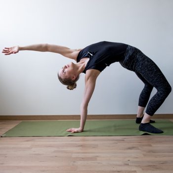 The Real Reason Your Stretching Never Works (and how to fix that) 7 One armed bridge stretch