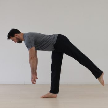 Bodyweight Leg Exercises Single Leg Deadlift