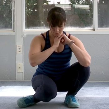 Squat with internal rotation