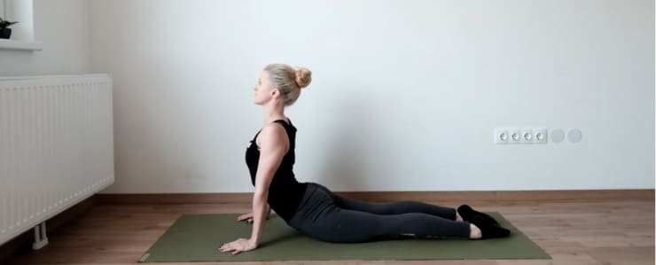 Kip-Up Tutorial: Get Your Bruce Lee On 8 spinal extension