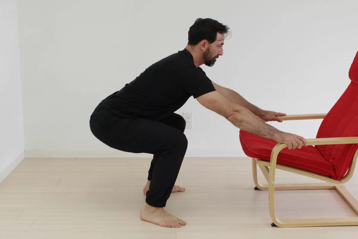 knee pain while squatting